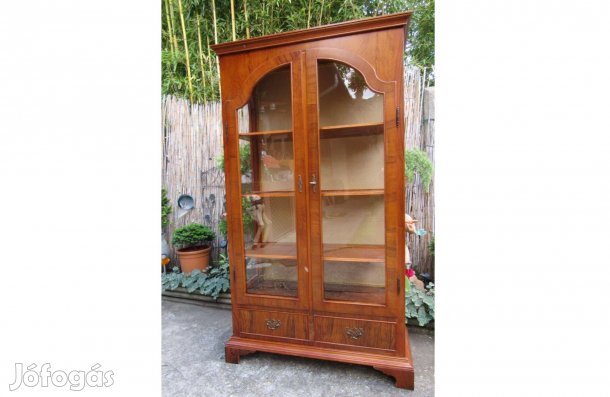 Elegáns minőségi (Selva) vitrin 2 fiókkal 175 cm magas