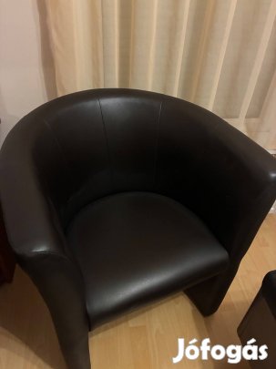 Elegáns műbőr kagylófotel