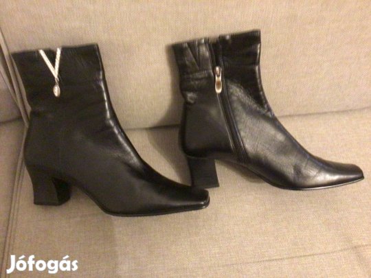 Elegáns női bőr bokacsizma 39-es eladó