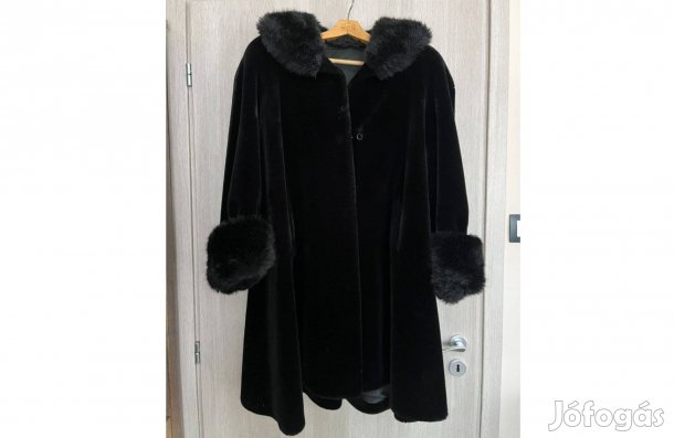 Elegáns női hosszú fekete műszőrme bunda eladó