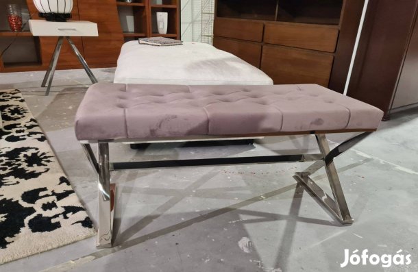 Elegáns pad ezüst színű lábbal , rózsaszín szövettel 97 cm