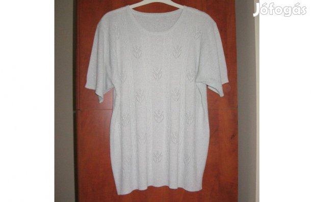 Elegáns világosszürke színű női pulóver