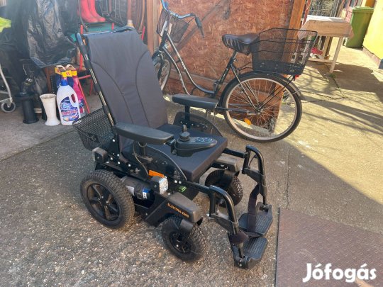 Elektra 2000 elektromos kerekesszék