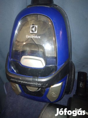 Elektrolux EAPC 531S Porzsáknélküli pörszívó