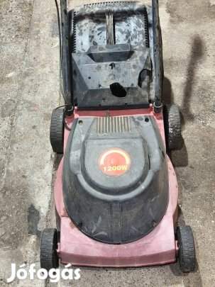 Elektromos 1200W-os fűnyíró.