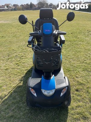 Elektromos Moped úhszerű