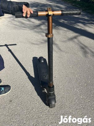 Elektromos "első" roller gyerekeknek