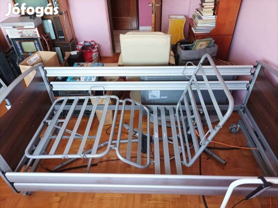Elektromos állítható betegágy