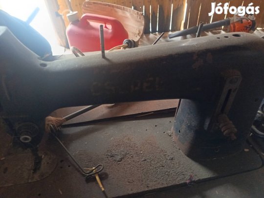 Elektromos bőr varrógép jelképes áron