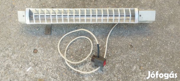 Elektromos falra szerelhető hősugárzó 
