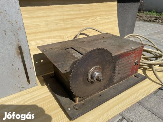 Elektromos fűrész és gyalugép