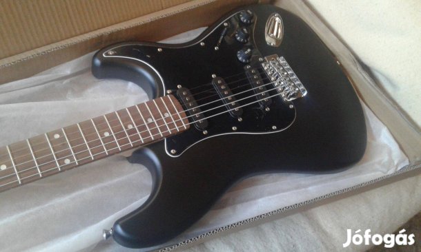 Elektromos gitár Új