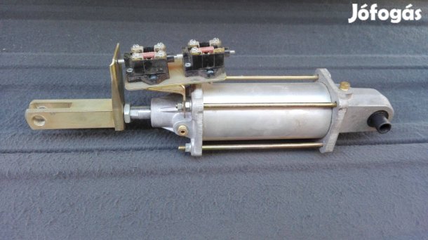 Elektromos határolóval Munkamenger eladó