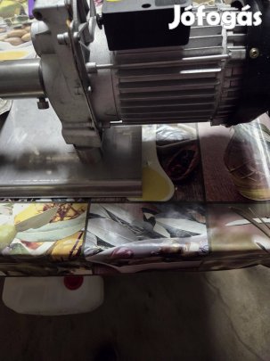 Elektromos húsdaráló