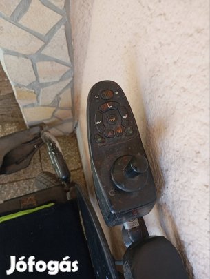 Elektromos kerekesszék 