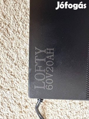 Elektromos kerékpár töltő 60V 10AH