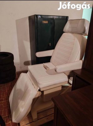 Elektromos kozmetikai kezelőágy