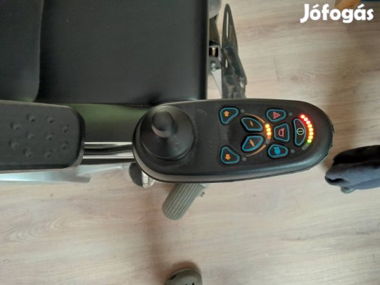 Elektromos mopedszék