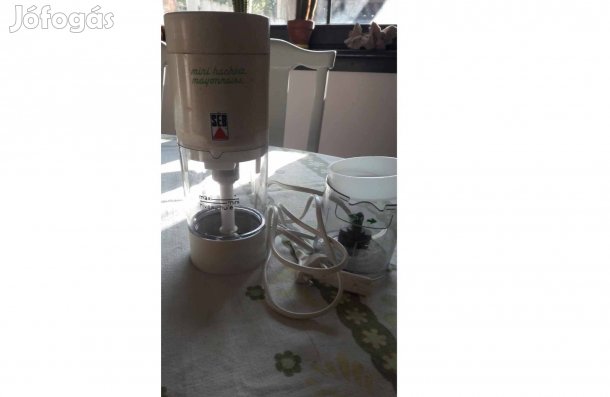 Elektromos petrezselyen , hagyma stb zökdfüszer daráló