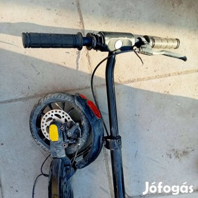Elektromos roller Javitásra