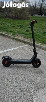 Elektromos roller eladó.