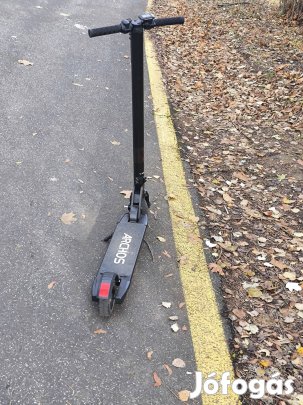 Elektromos roller összecsukható akku 12ah hatótáv 20-25km 6kg
