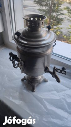 Elektromos szamovár.