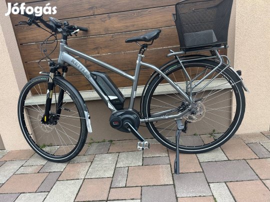 Elektromos trekking kerékpár . Bosch motor, újszerű áll, kevés km