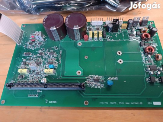 Elektronikai panel alkatrésznek