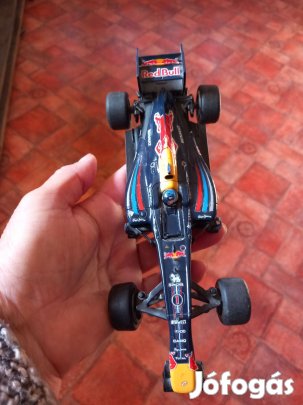 Elemes Mclaren versenyautó eleje forgatható 1/43