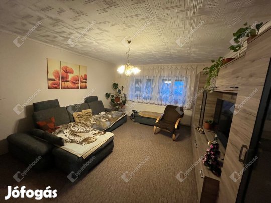 Éljen együtt, mégis külön  két lakrész egy ingatlanban, Jutában!