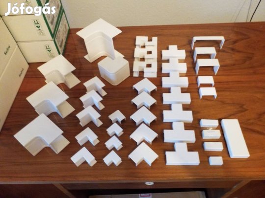 Elmark vezetékcsatorna idomok egyben eladók