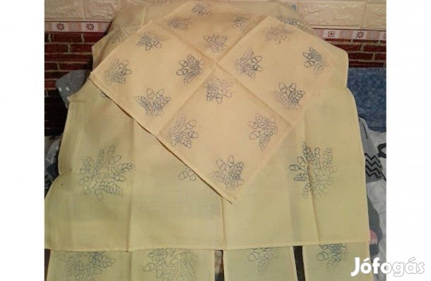 Előrajzolt sárga szinű himezni való garnitúra. Többféle méret 2000 ft