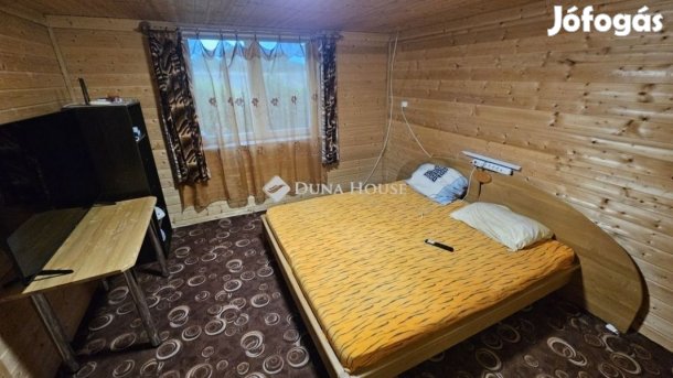 Előszállás, családiház eladó