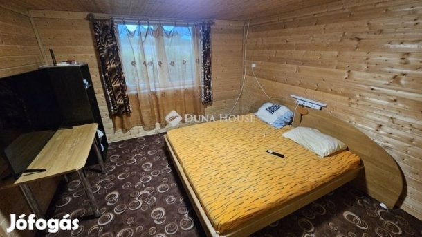 Előszállási 52 nm-es ház eladó