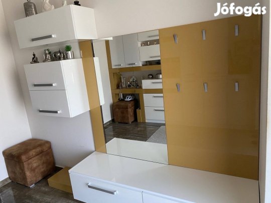 Előszoba bútor, szép állapotban, használtan eladó