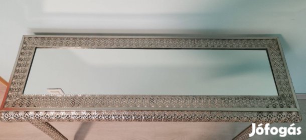 Előszoba&fésülködő asztal