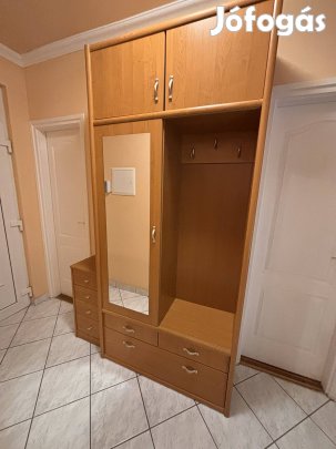 Előszoba szekrény