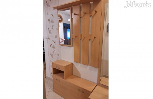 Előszobafal eladó