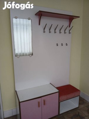 Előszobafal eladó