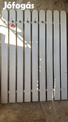 Előszobafogas eladó