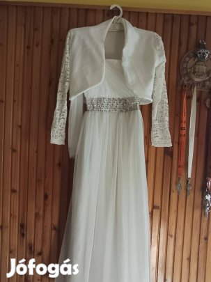 Első áldozói lány ruha