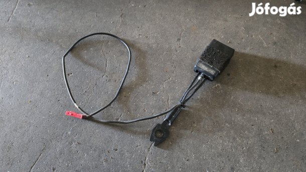 Első biztonságiöv csatt A1698605369 eladó