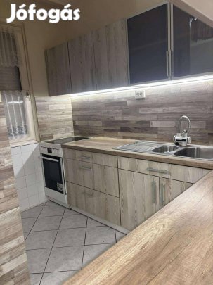 Első emeleti lakás garázsvásárlási lehetőséggel