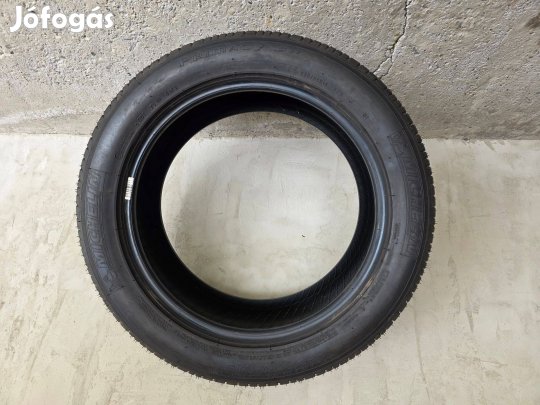 Első szerelésű 4 db autógumi eladó