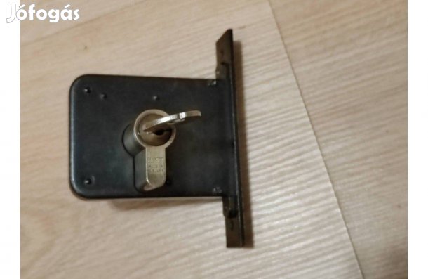 Elzett Patkózár 700/777 Bevésőzár, reteszzár