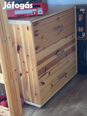 Emeletes ágy komóddal