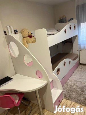 Emeletes ágy lányoknak