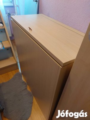 Emeletes ágy szekrénnyel, matraccal
