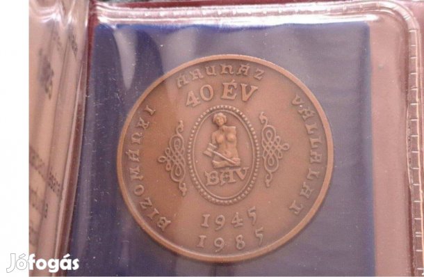 Emlékérem 1945-1985